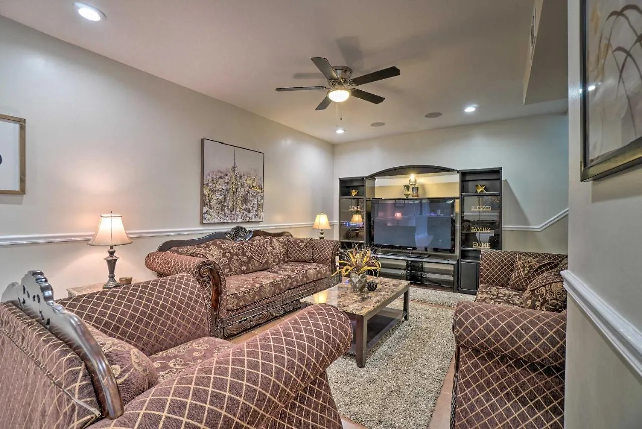 Holiday home Nashville Home With Seasonal Pool Less Than 5 Mi To Dtwn!