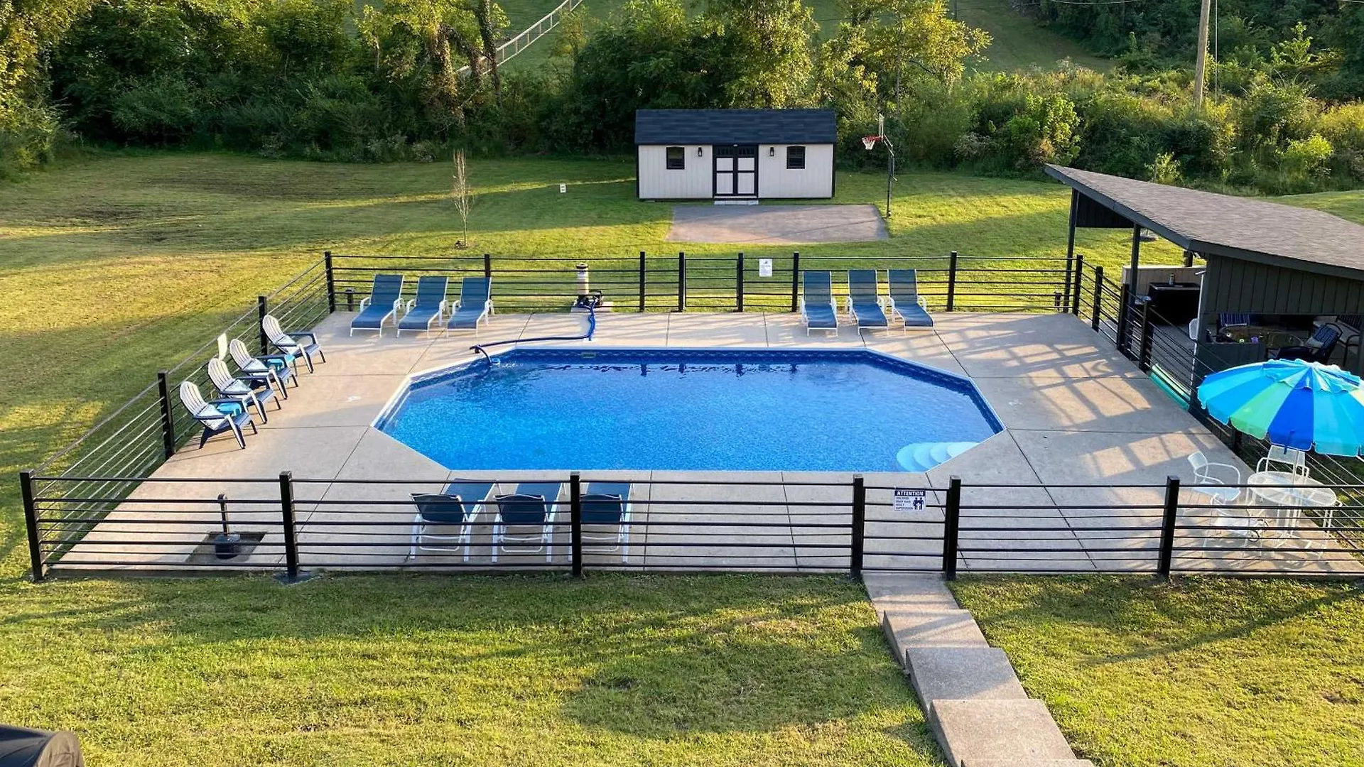 Nashville Home With Seasonal Pool Less Than 5 Mi To Dtwn!