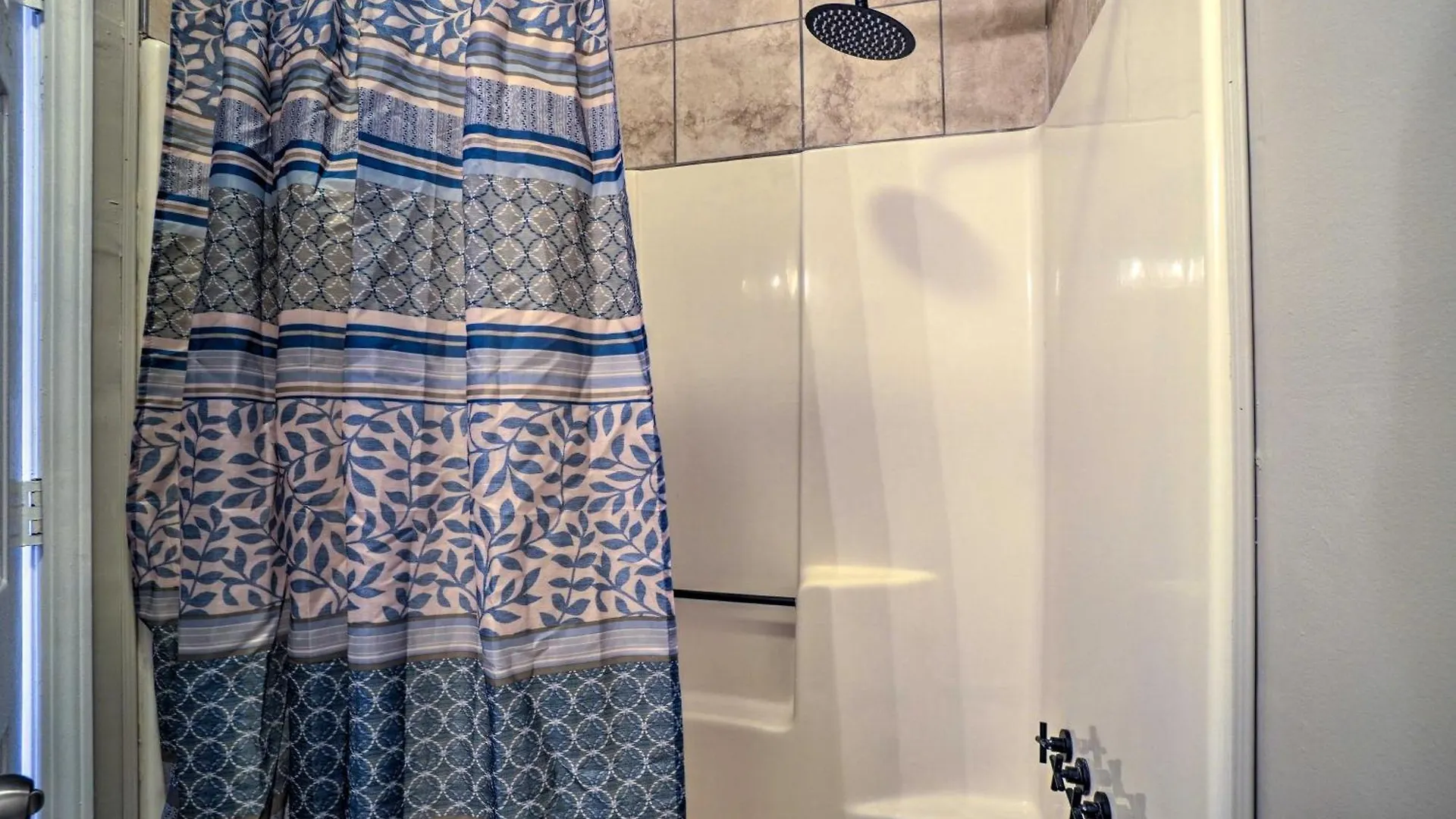 Nashville Home With Seasonal Pool Less Than 5 Mi To Dtwn!